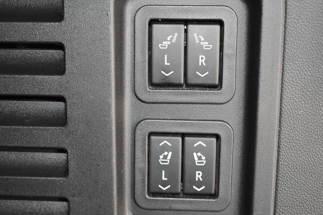 Used 2024 Chevrolet Traverse RS w/ LPO, Floor Liner Package AWD/4WD image 16