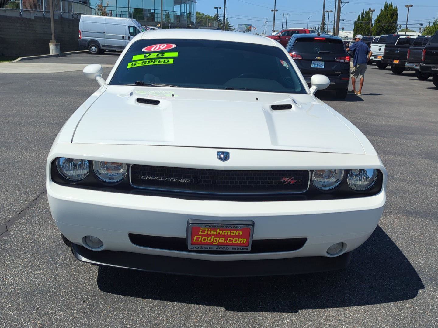 Used 2009 Dodge Challenger R/T image 2