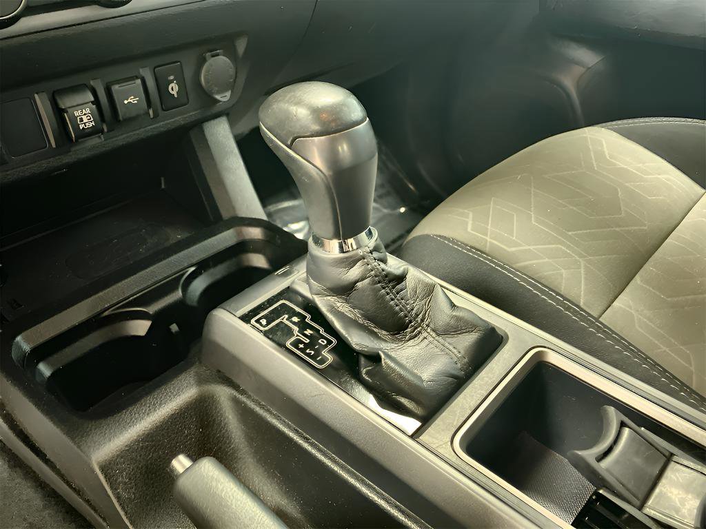 Used 2021 Toyota Tacoma TRD Off-Road image 13