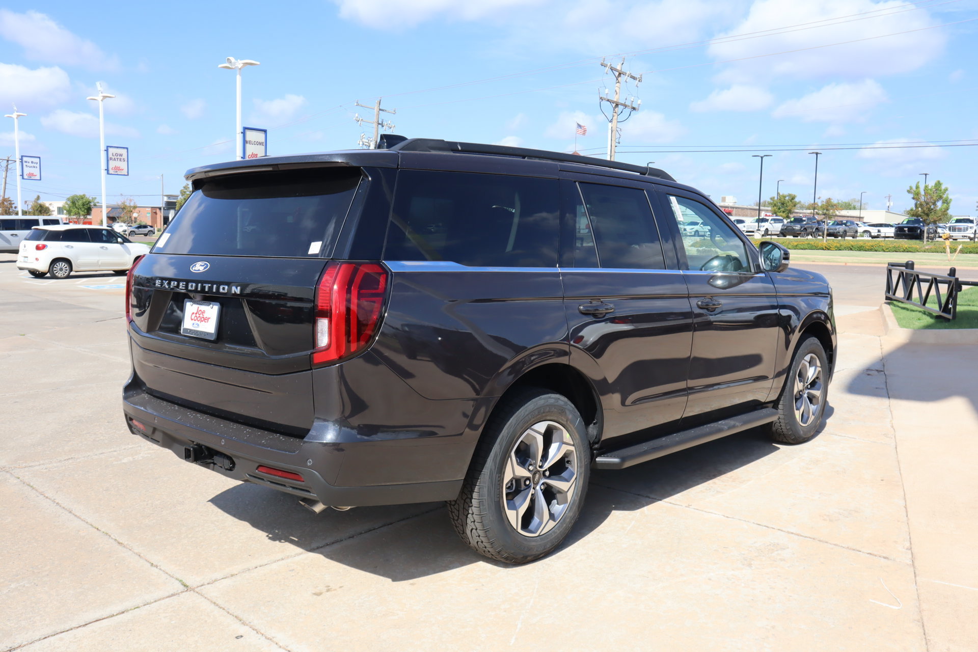 New 2027 Ford Expedition Active AWD/4WD image 22