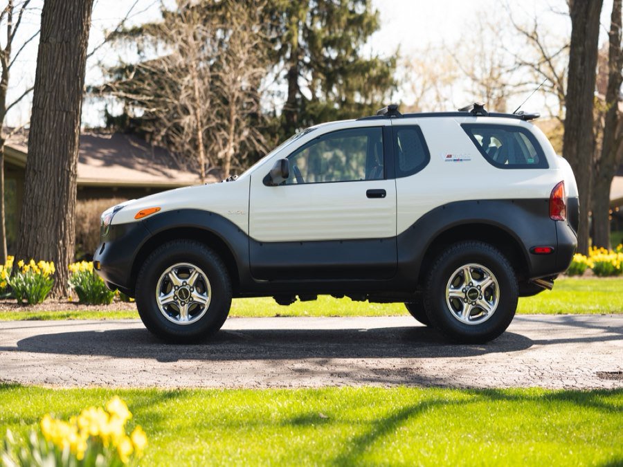 Used 1999 Isuzu VehiCROSS AWD/4WD image 4