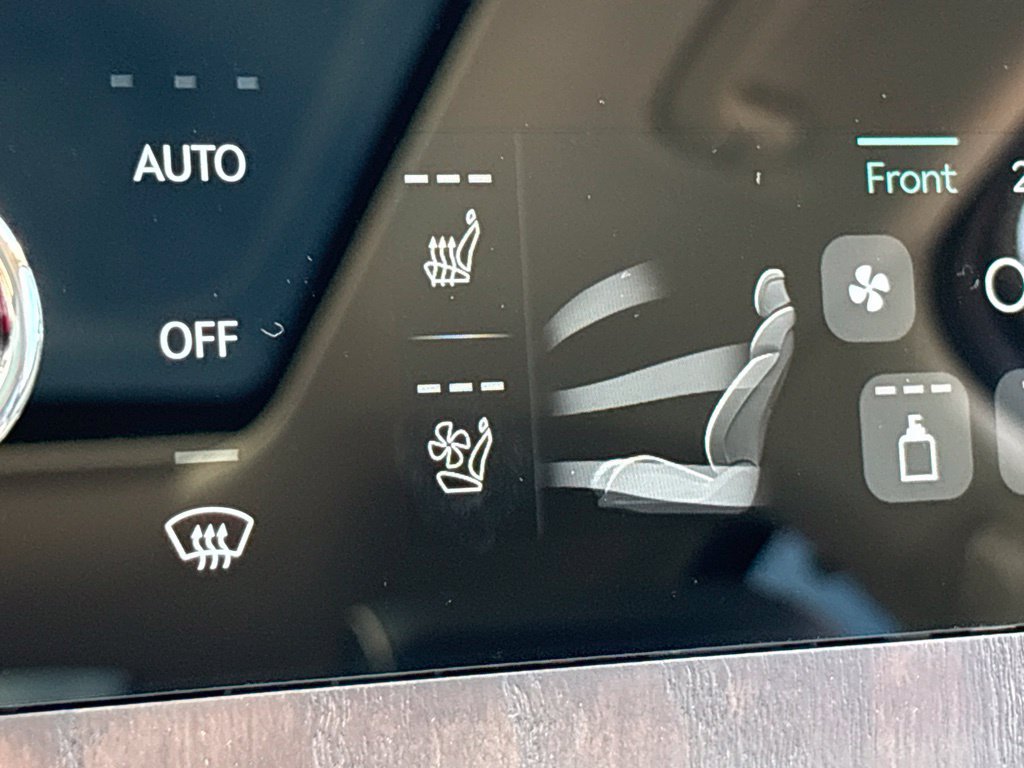 New 2027 Genesis GV80 2.5T Prestige AWD/4WD image 18
