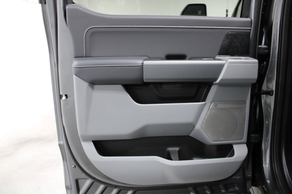 New 2026 Ford F250 XLT w/ XLT Premium Package image 26