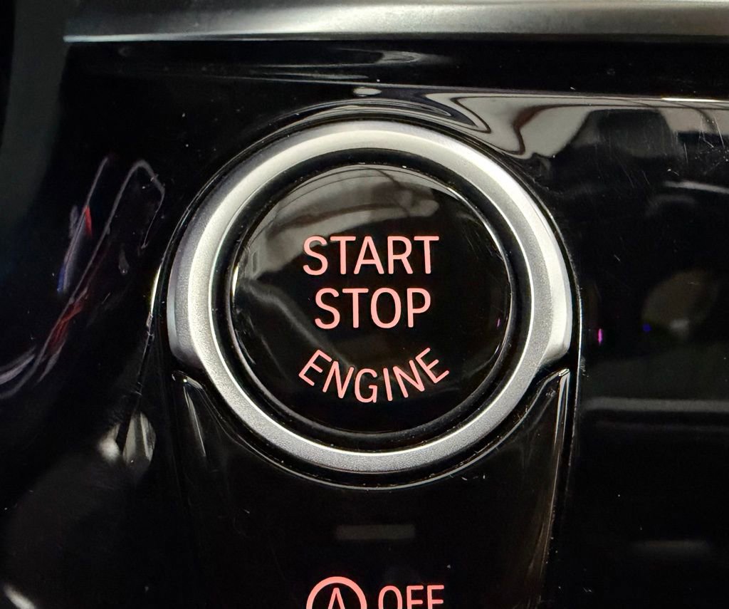 Used 2021 BMW 530i xDrive w/ Premium Package image 24