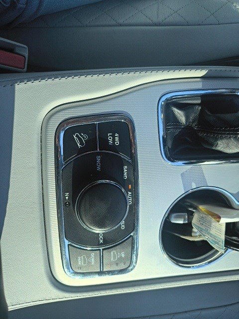 Used 2018 Jeep Grand Cherokee Summit image 22