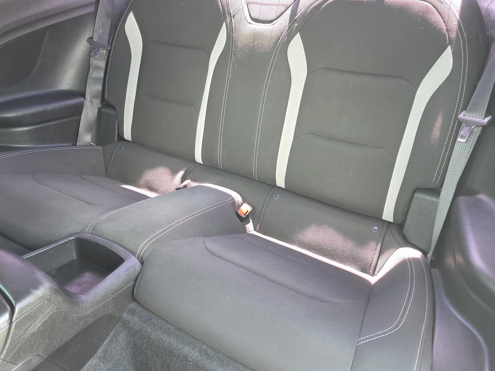 Used 2019 Chevrolet Camaro LT RWD image 17