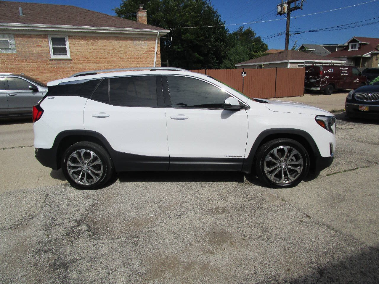 Used 2019 GMC Terrain SLT w/ Preferred Package FWD image 3