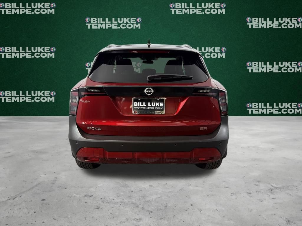 Used 2025 Nissan Kicks SR FWD image 9