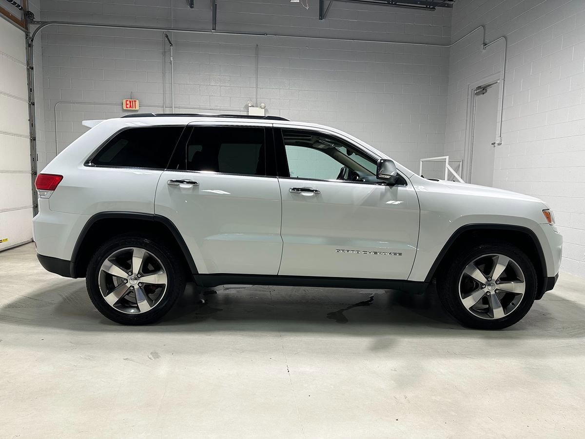 Used 2016 Jeep Grand Cherokee Limited AWD/4WD image 2