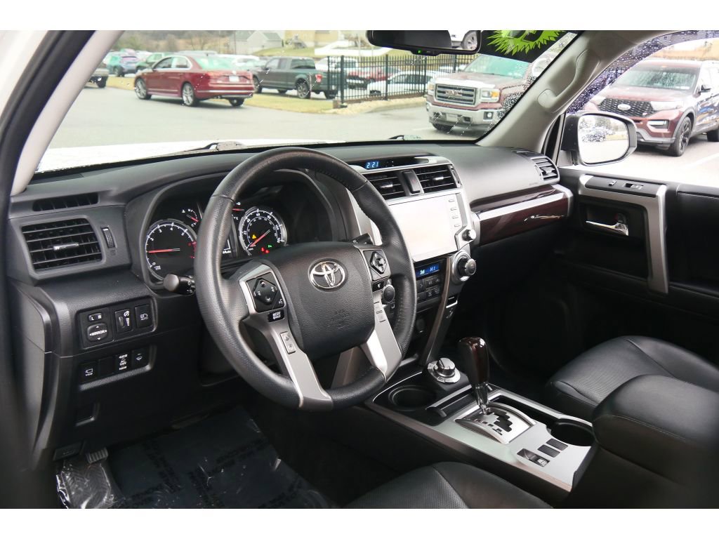 Used 2022 Toyota 4Runner Limited image 12