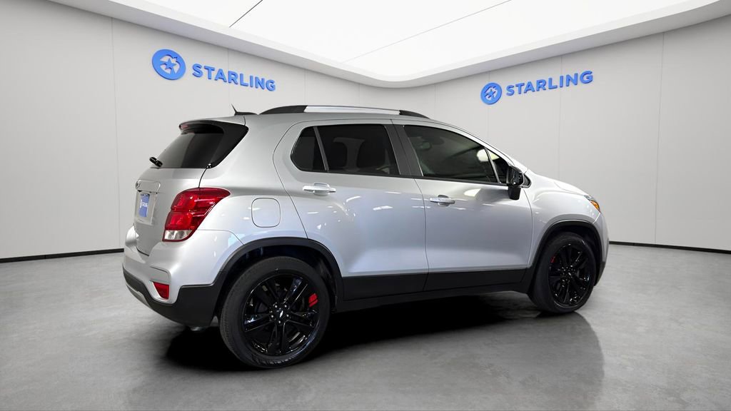 Certified 2022 Chevrolet Trax LT w/ Redline Edition image 11