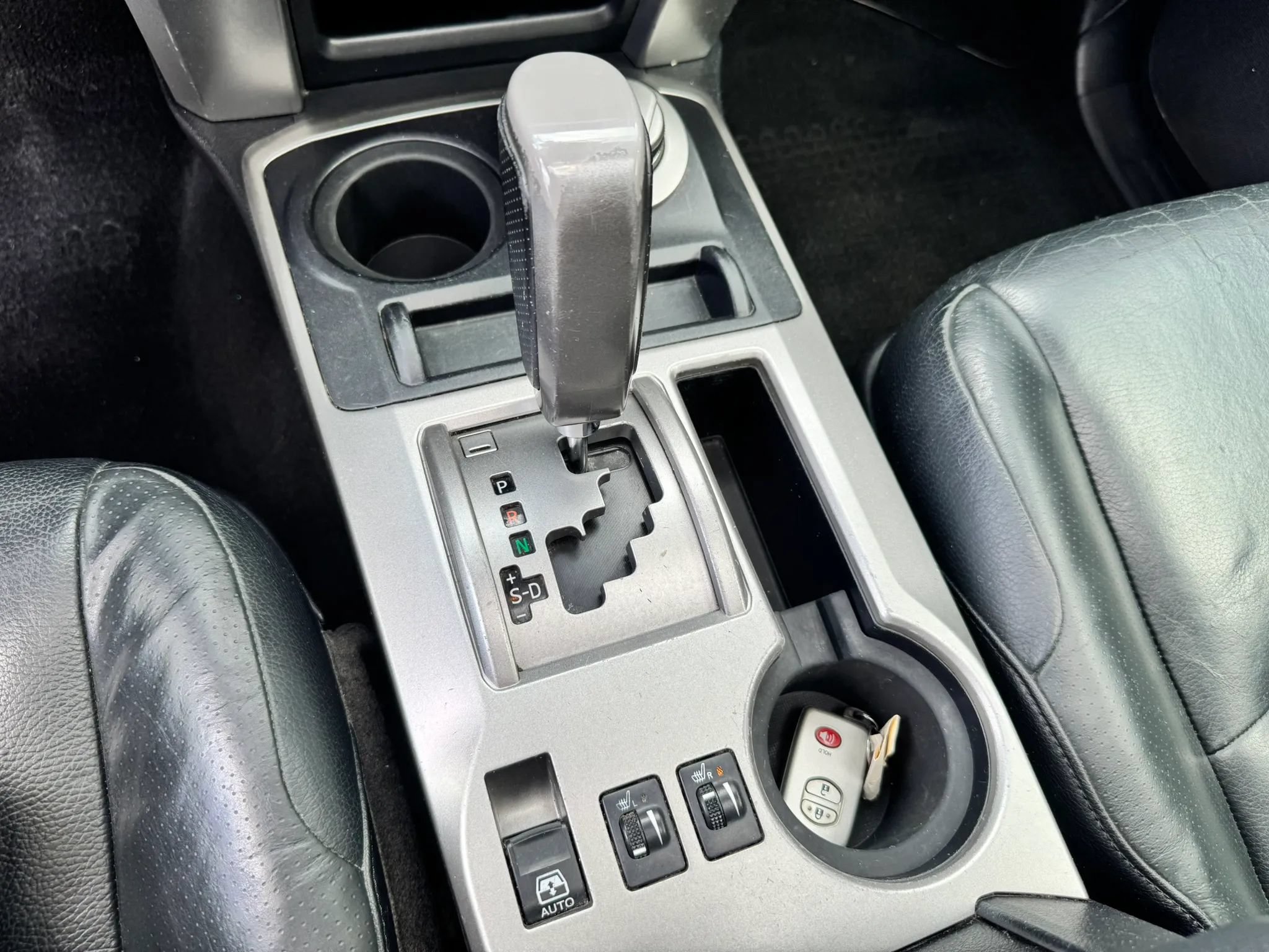 Used 2013 Toyota 4Runner Limited AWD/4WD image 35