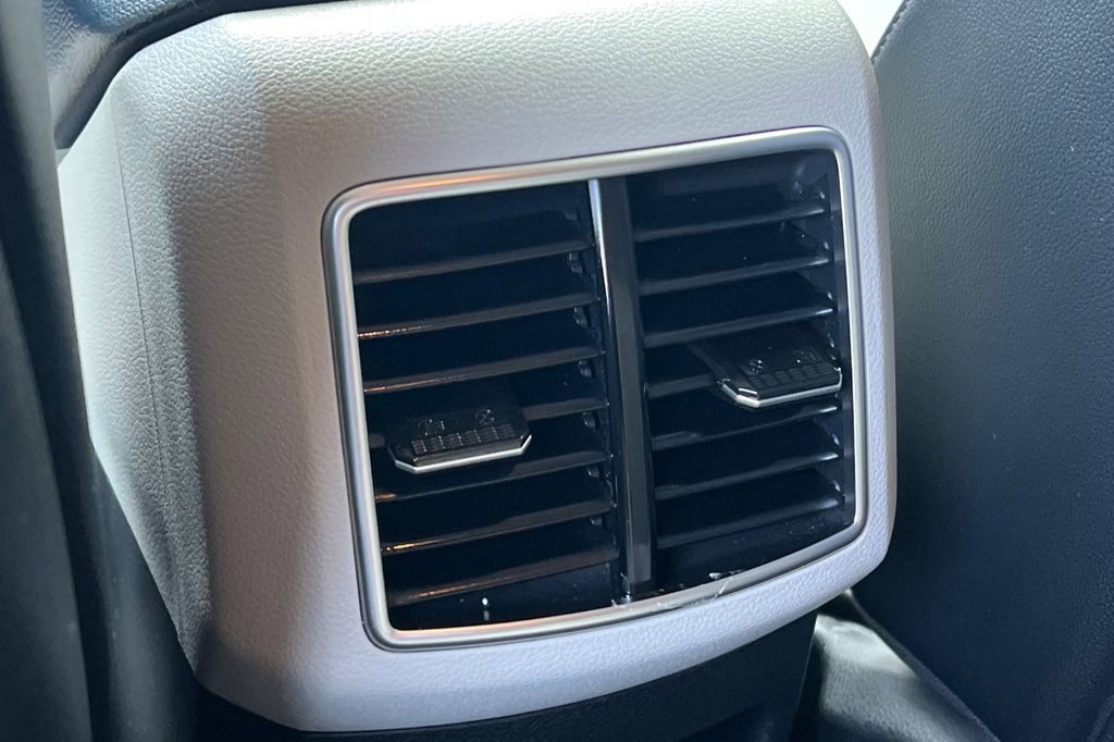 Used 2023 Kia Sportage EX image 16