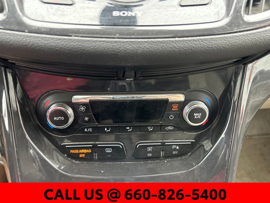 Used 2016 Ford Escape Titanium w/ Equipment Group 301A FWD image 18