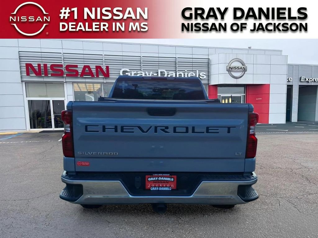Used 2024 Chevrolet Silverado 1500 LT AWD/4WD image 6
