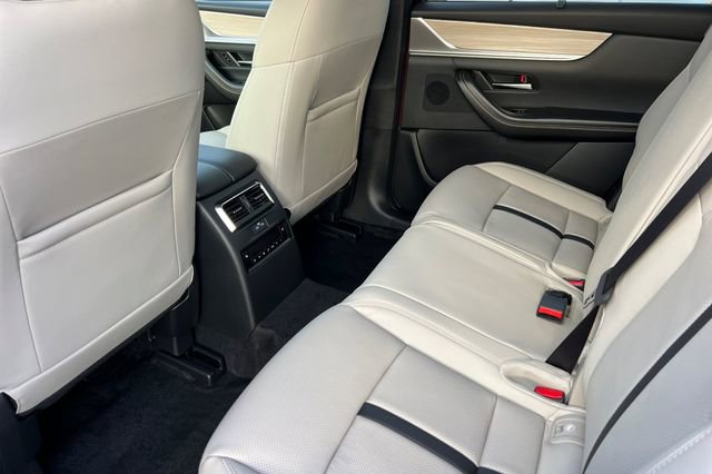 New 2026 MAZDA CX-70 3.3 Turbo w/ Preferred Package image 13