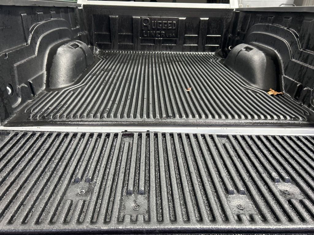 Used 2024 RAM 1500 Classic SLT image 7