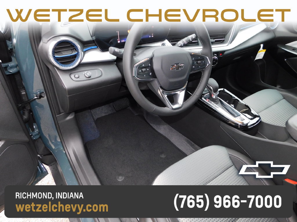New 2026 Chevrolet Trax LT w/ Midnight Edition FWD image 13
