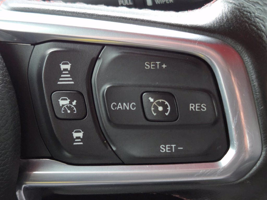Used 2020 Jeep Gladiator Rubicon w/ Advanced Safety Group AWD/4WD image 14