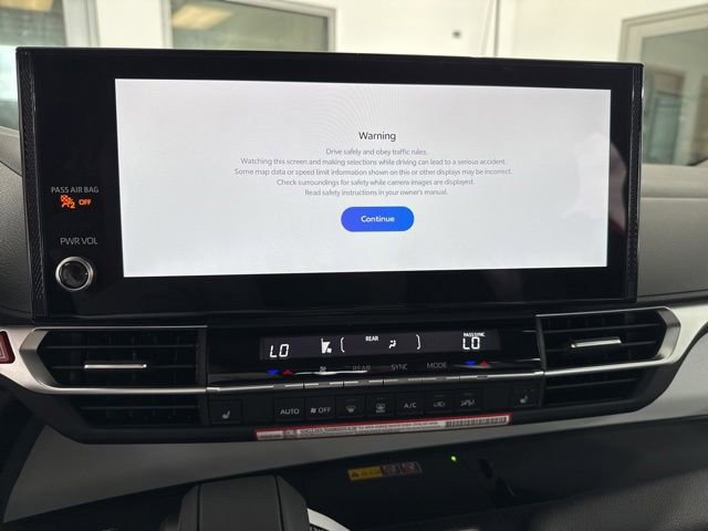 New 2026 Toyota Sienna XLE FWD image 25