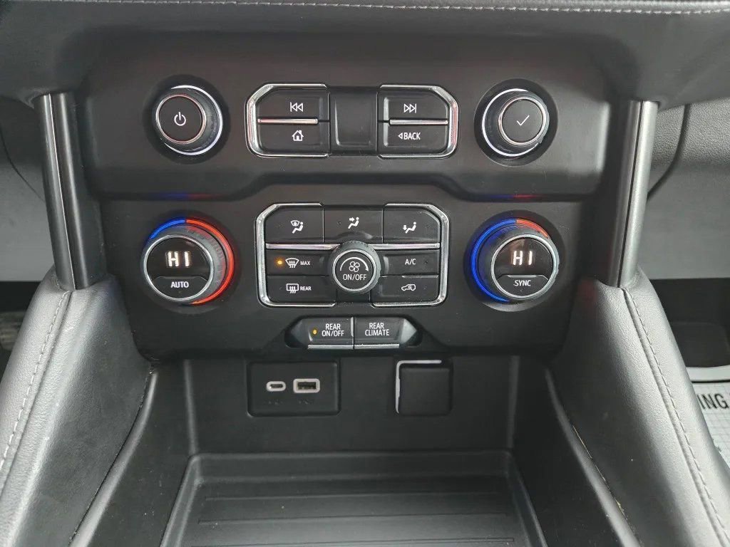 Used 2021 Chevrolet Suburban LS AWD/4WD image 23