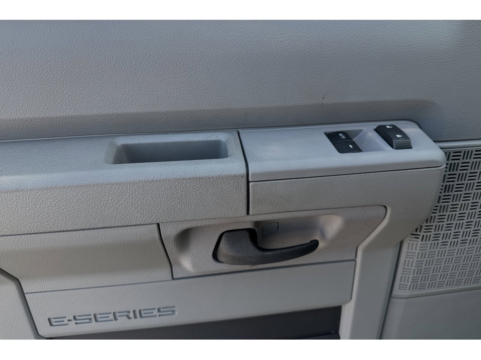 New 2025 Ford E-350 and Econoline 350 Super Duty w/ Power Equipment Group image 8