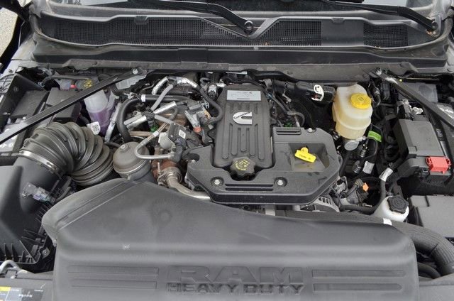 New 2026 RAM 3500 Big Horn AWD/4WD image 36