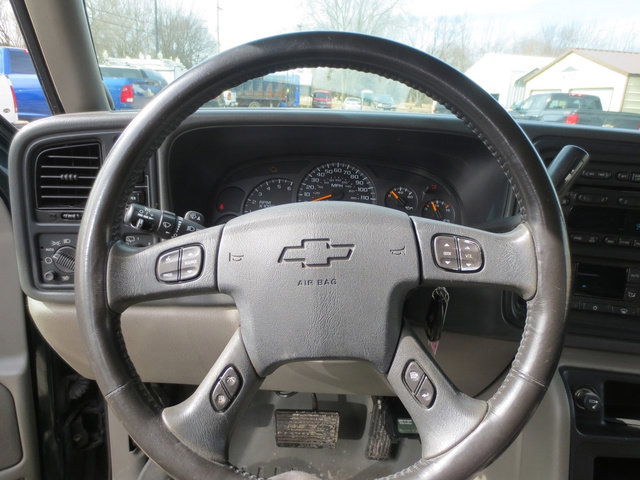 Used 2003 Chevrolet Suburban LS w/ LS Preferred Equipment Group image 16