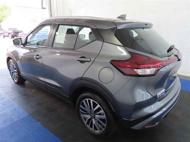 Used 2024 Nissan Kicks SV FWD image 11