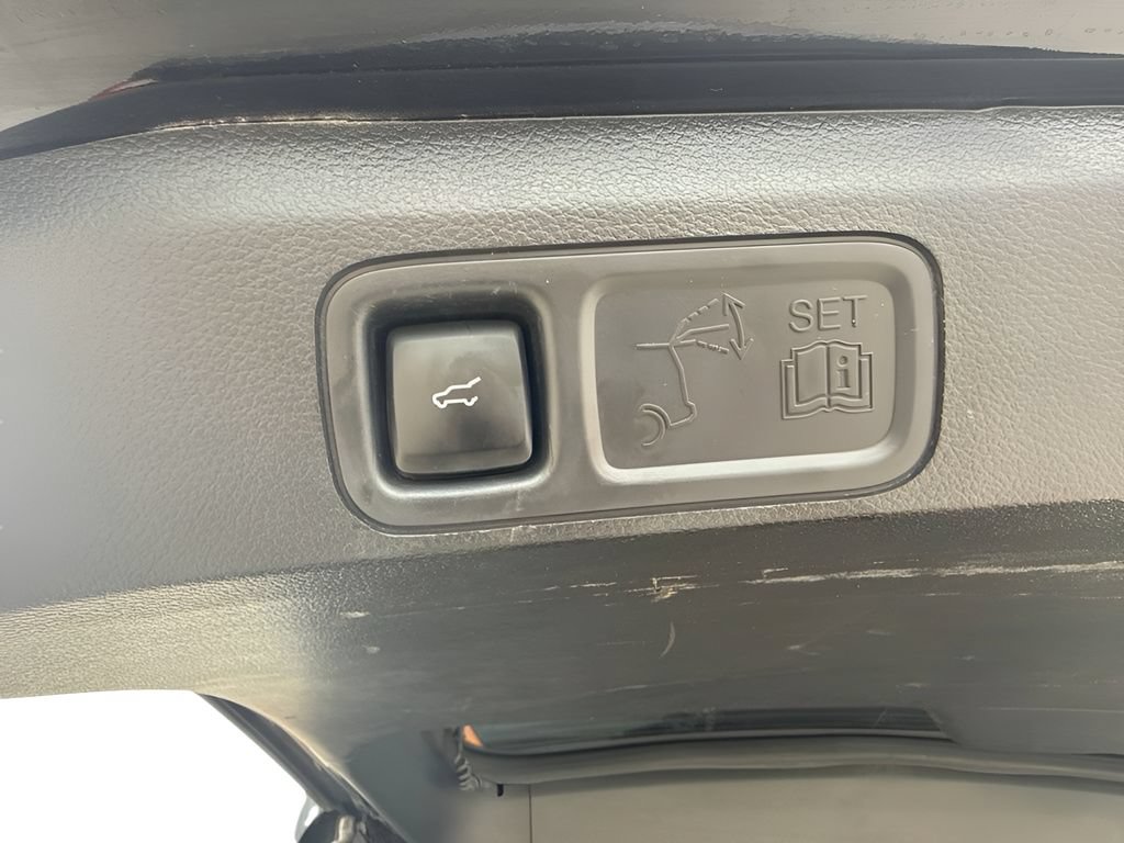 Used 2023 Ford Expedition XLT AWD/4WD image 33