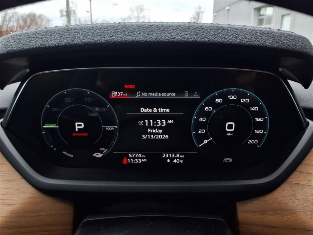 Used 2023 Audi e-tron GT Premium Plus image 12