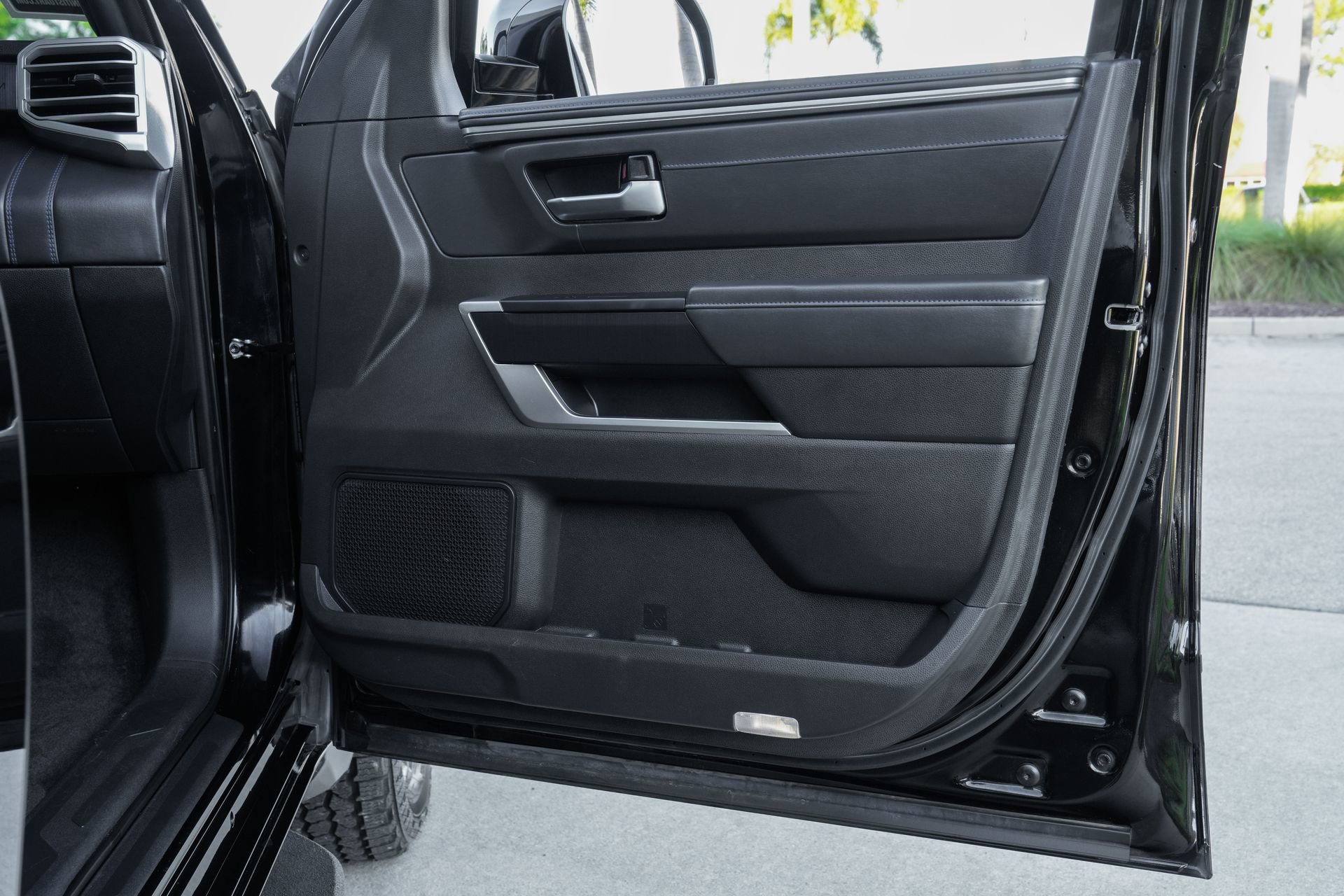 Used 2024 Toyota Tundra Platinum image 38