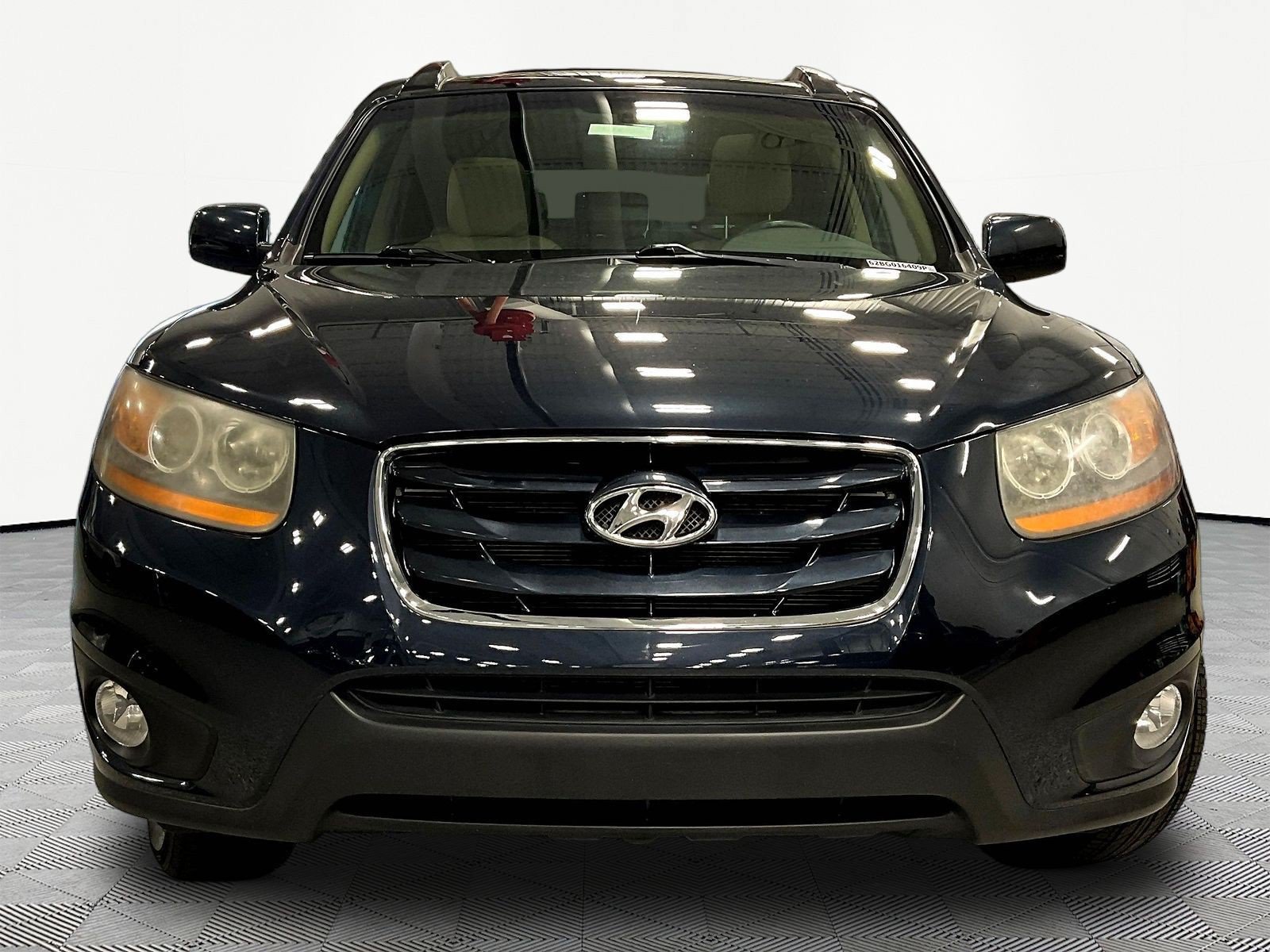 Used 2011 Hyundai Santa Fe Limited AWD/4WD image 2