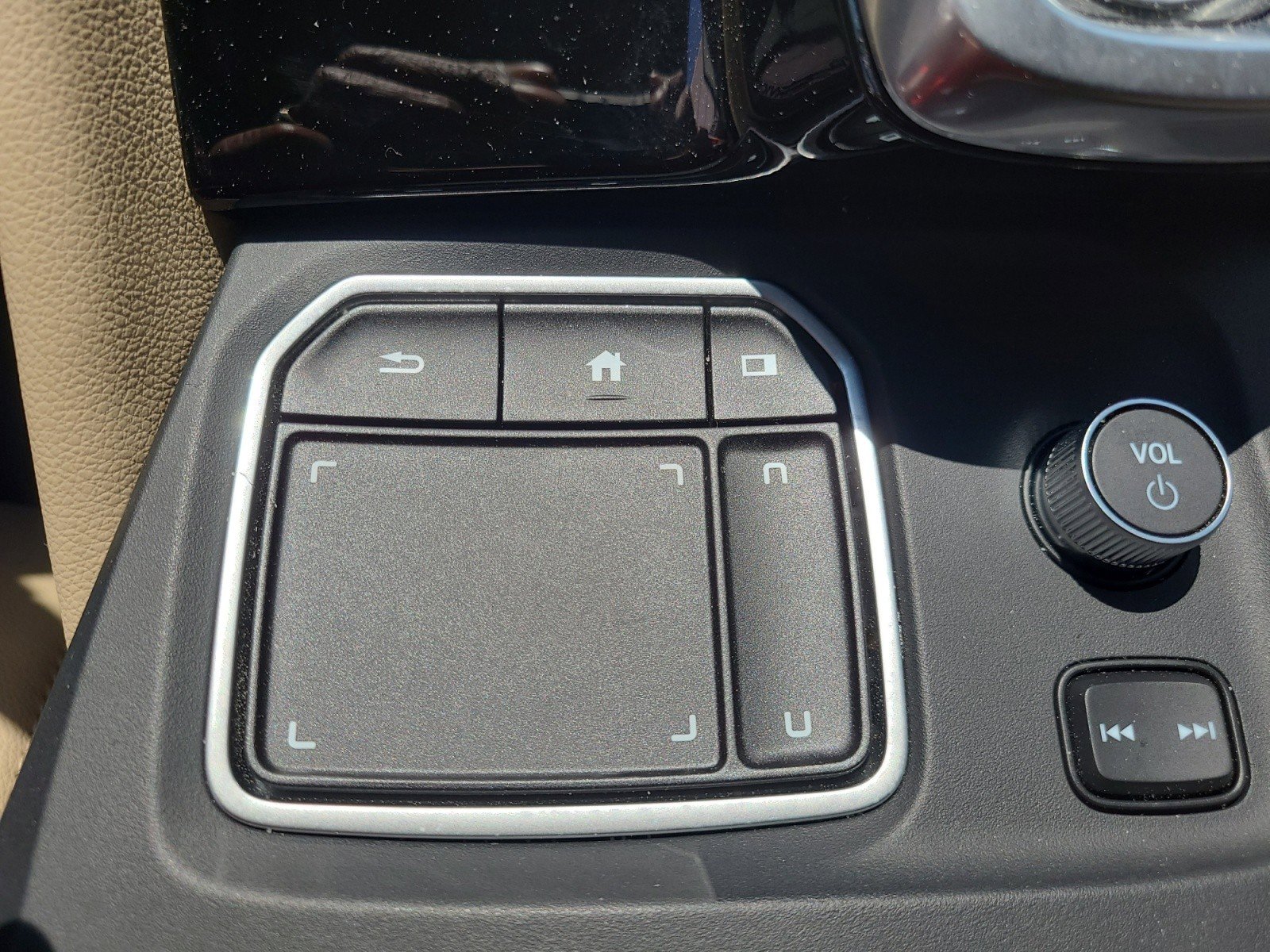 Used 2023 Acura MDX FWD image 35