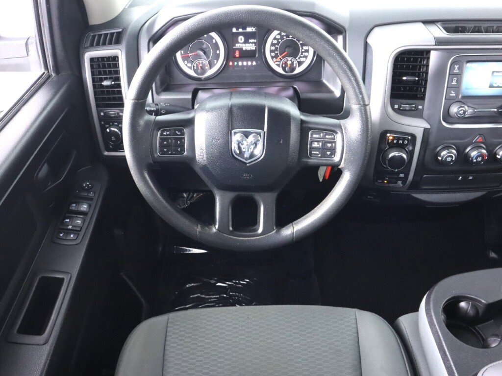 Used 2018 RAM 1500 Express w/ Express Value Package AWD/4WD image 31