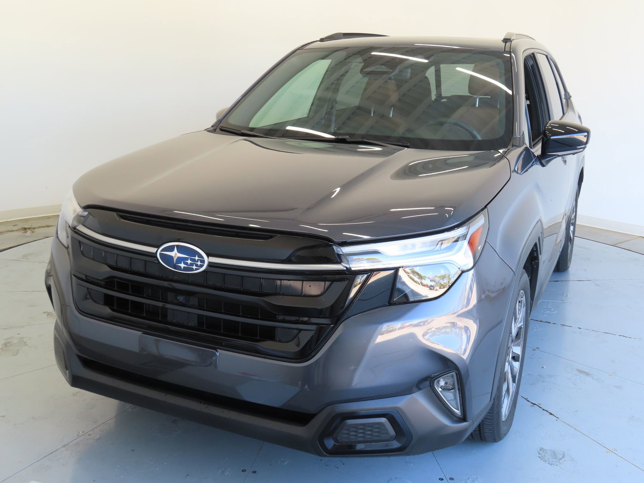 Used 2025 Subaru Forester Touring AWD/4WD image 10