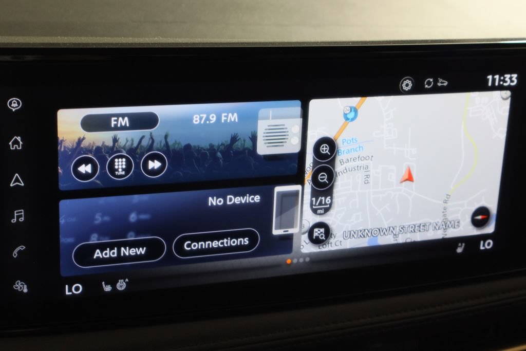 Used 2023 Nissan Ariya FWD image 23
