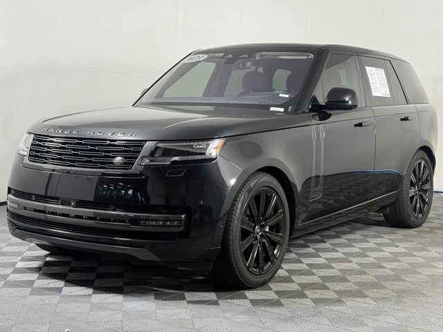 Used 2023 Land Rover Range Rover SE AWD/4WD image 2