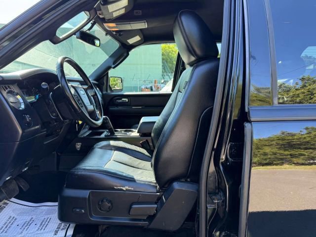 Used 2017 Ford Expedition EL XL w/ Equipment Group 101A AWD/4WD image 16