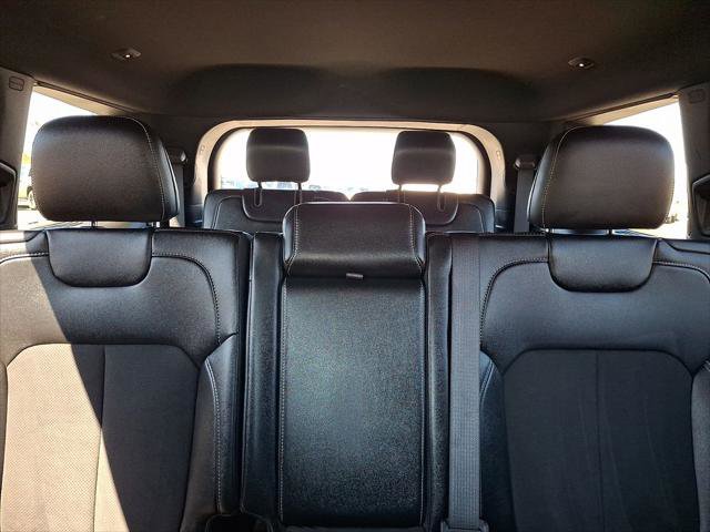 Certified 2024 Jeep Grand Cherokee L Laredo AWD/4WD image 20