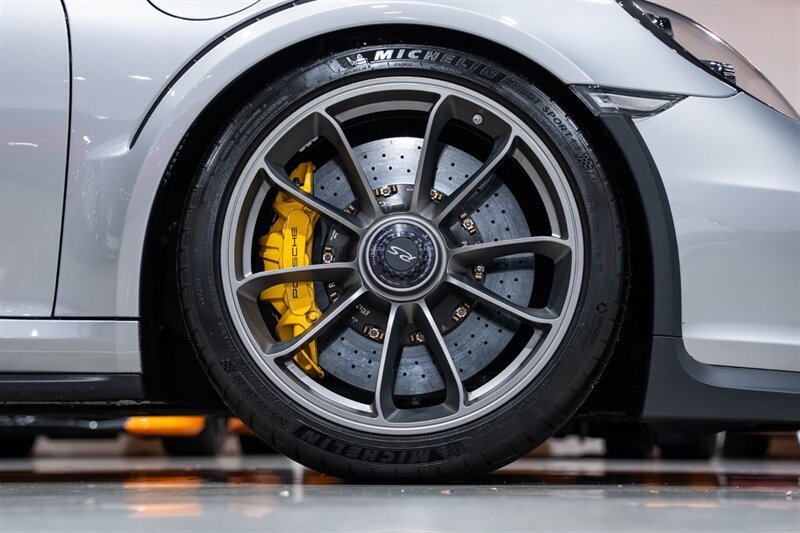Used 2016 Porsche 911 GT3 RS RWD image 44