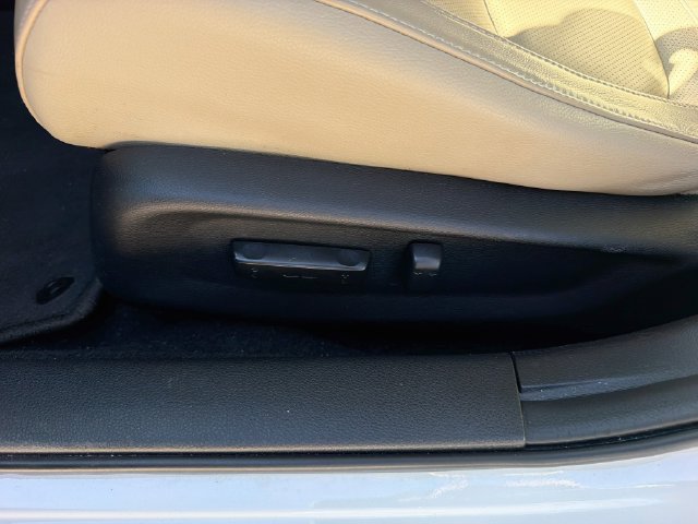 Used 2019 Honda Civic EX-L image 18