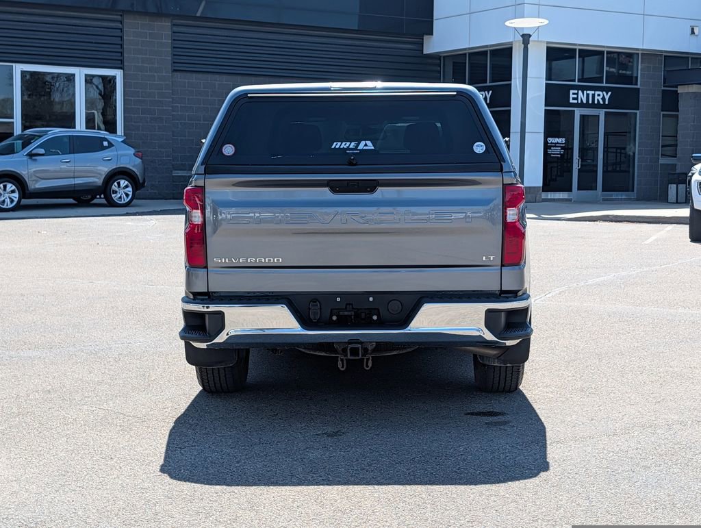 Used 2021 Chevrolet Silverado 1500 LT AWD/4WD image 8
