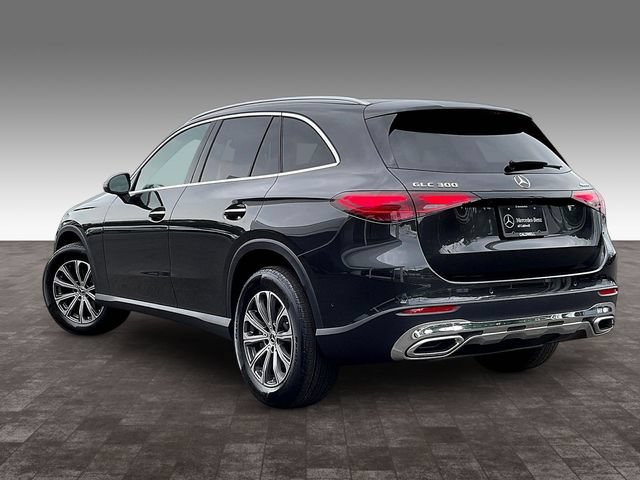 Used 2026 Mercedes-Benz GLC 300 4MATIC image 4