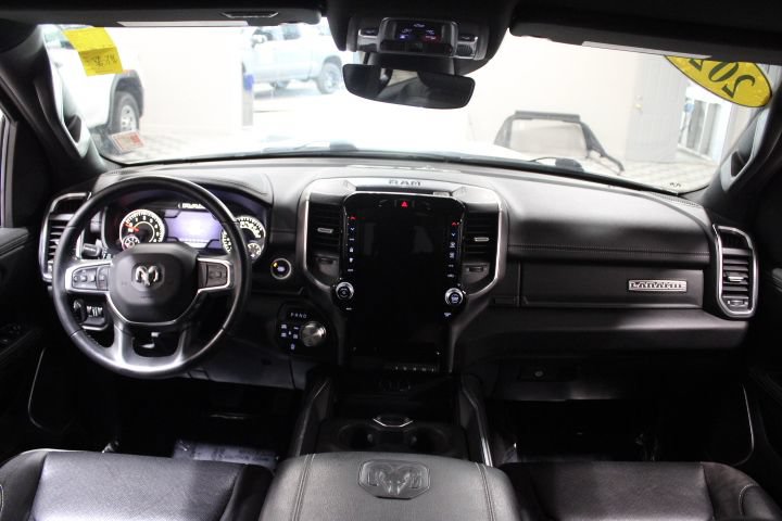 Used 2023 RAM 1500 Laramie AWD/4WD image 2