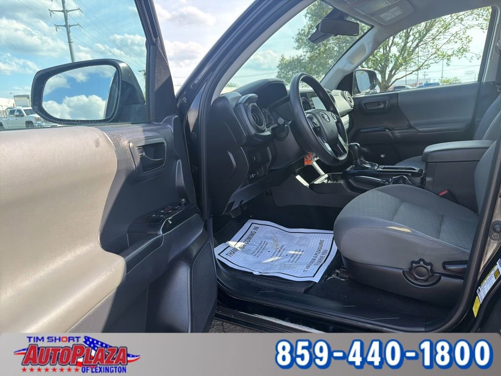 Used 2023 Toyota Tacoma SR AWD/4WD image 9