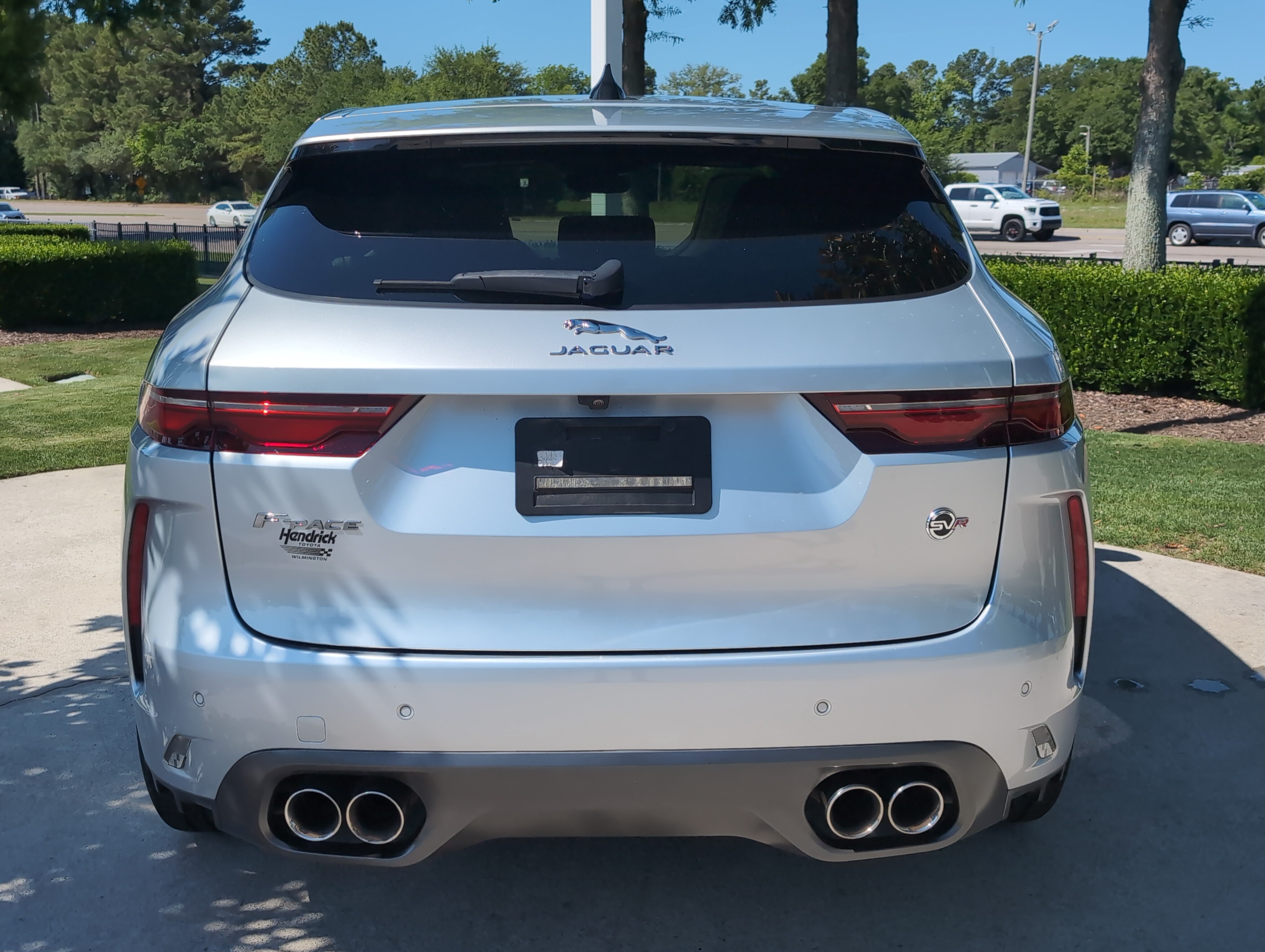 Used 2022 Jaguar F-PACE SVR AWD/4WD image 17