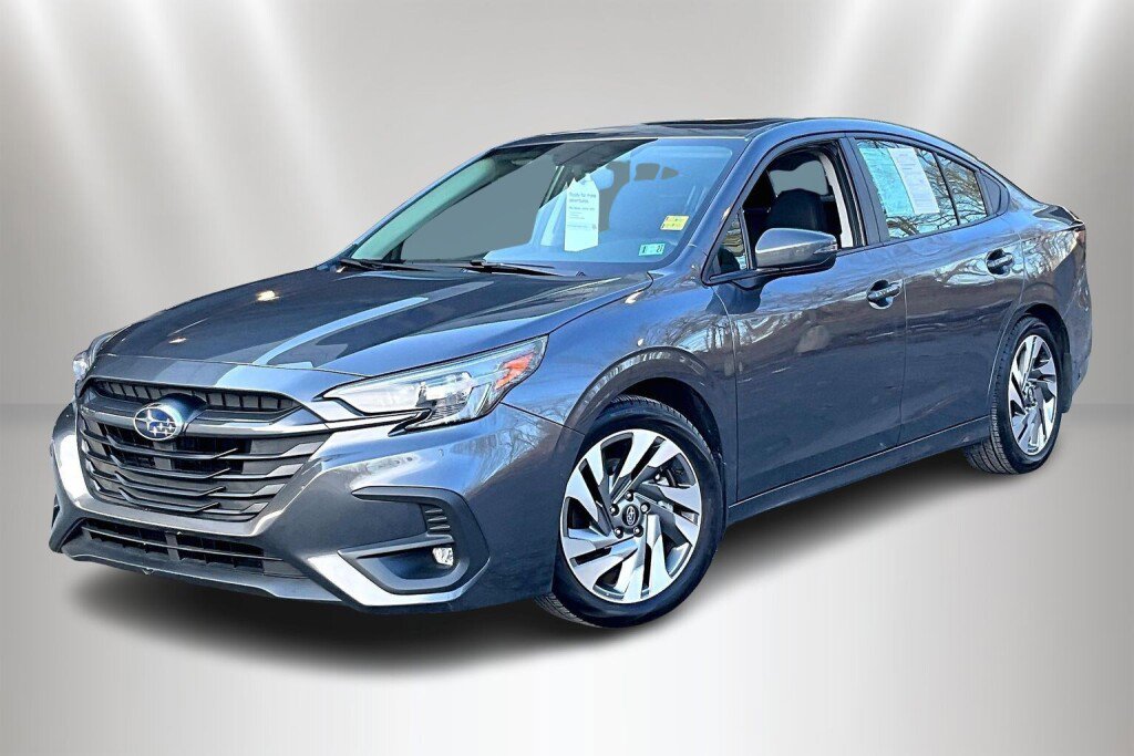 Used 2025 Subaru Legacy Limited AWD/4WD image 3
