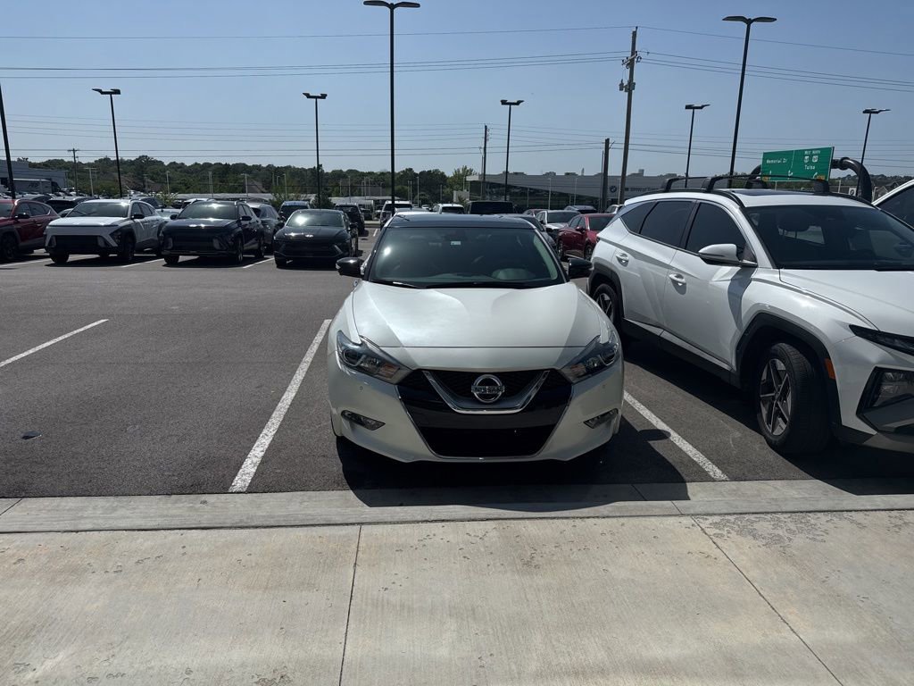 Used 2016 Nissan Maxima Platinum FWD image 1
