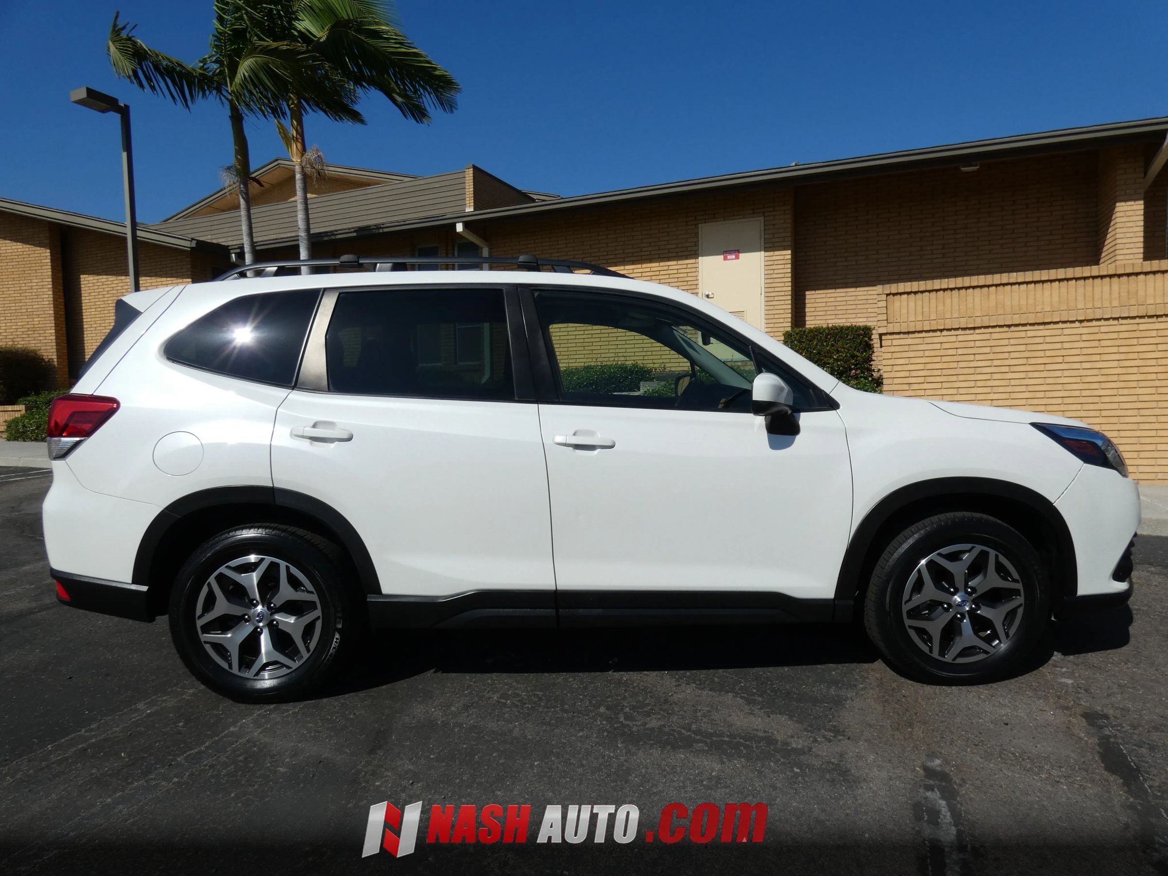 Used 2023 Subaru Forester Premium AWD/4WD image 6